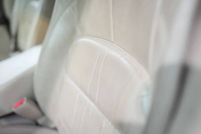 2003 Cadillac DeVille DHS