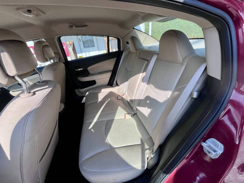 2011 Chrysler 200 Touring