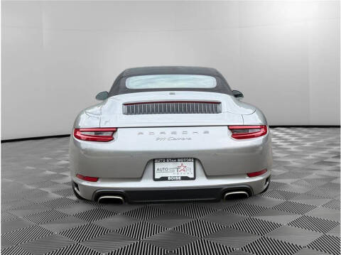 2017 Porsche 911 Carrera