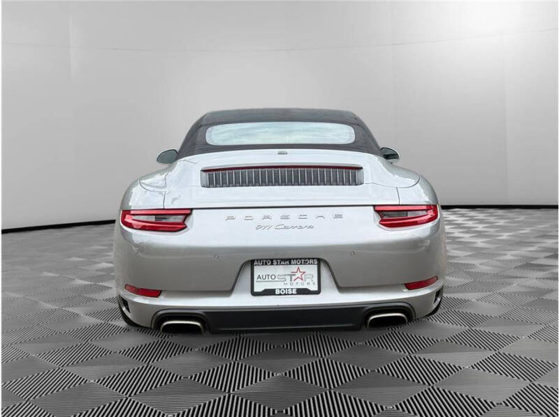 2017 Porsche 911 Carrera