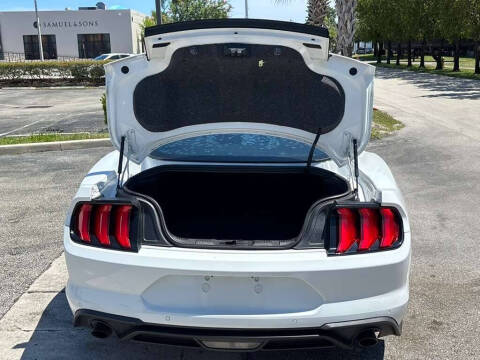 2020 Ford Mustang EcoBoost