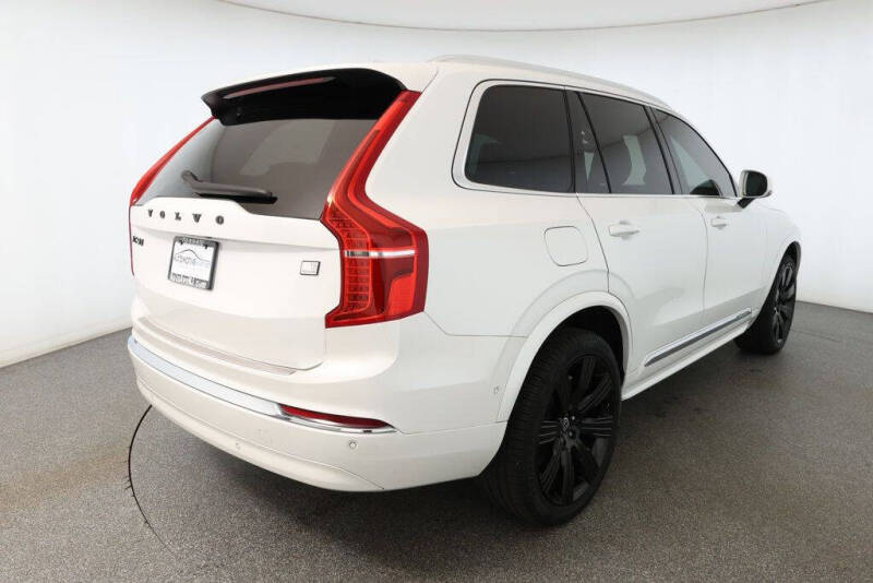 2024 Volvo XC90 Recharge T8 Plus Bright Theme 6P