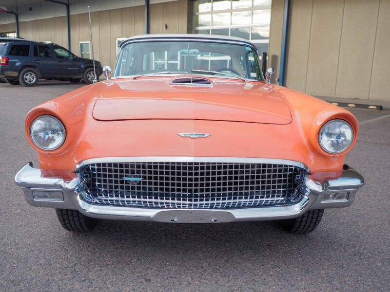 1957 Ford Thunderbird