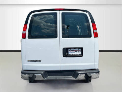 2024 Chevrolet Express 2500