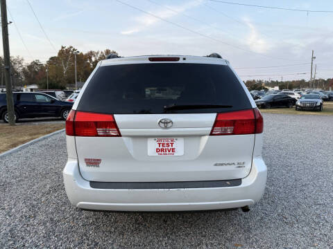 2004 Toyota Sienna XLE 7 Passenger