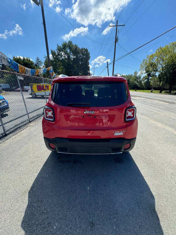 2015 Jeep Renegade null photo 12