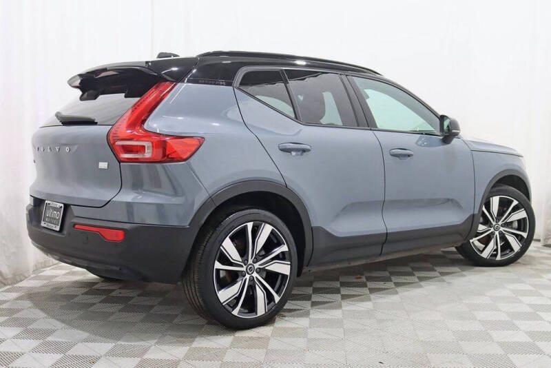 2021 Volvo XC40 Recharge Pure Electric P8