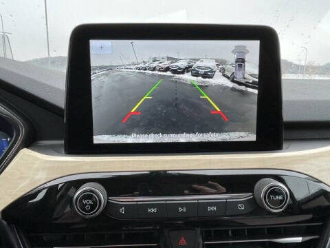 2022 Ford Escape Titanium