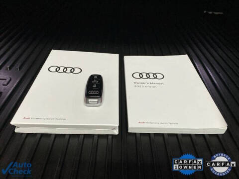 2023 Audi e-tron quattro Premium Plus