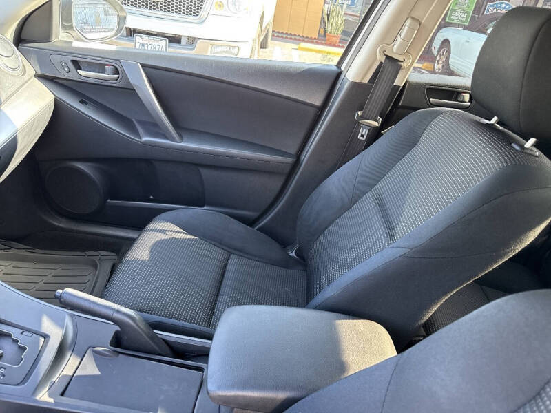 2012 Mazda MAZDA3 i Sport