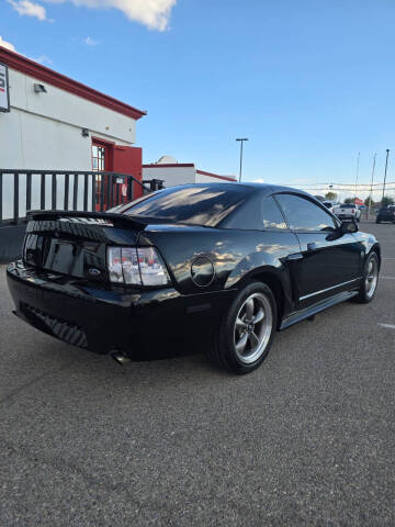 2004 Ford Mustang GT Deluxe