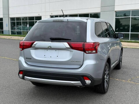 2016 Mitsubishi Outlander ES