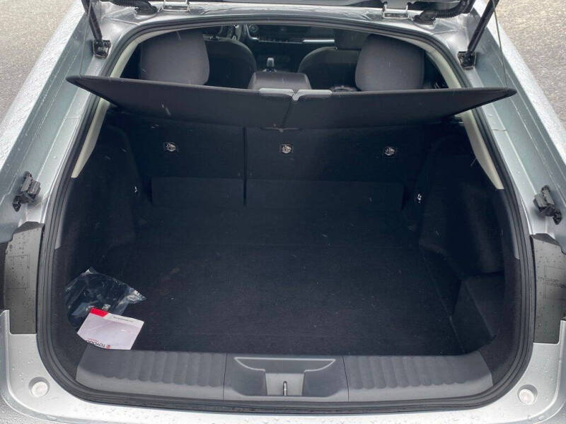 2024 Toyota Prius LE