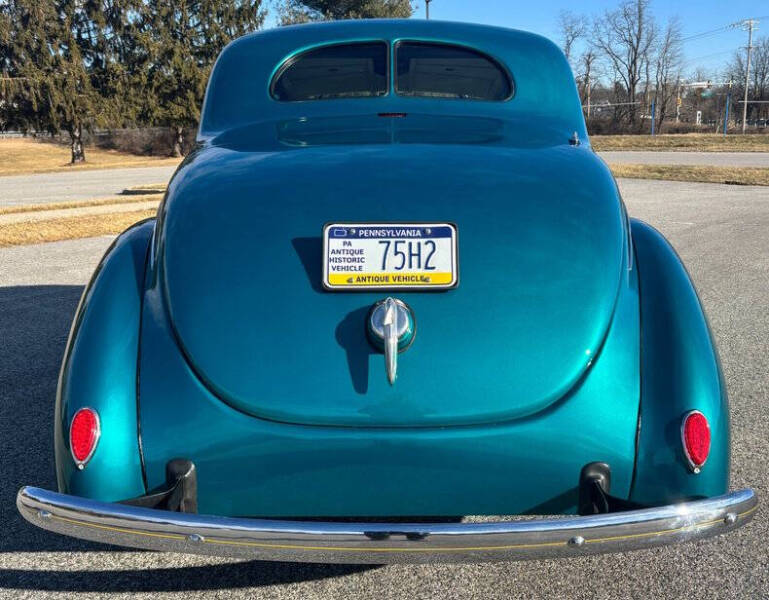 1939 Ford Deluxe