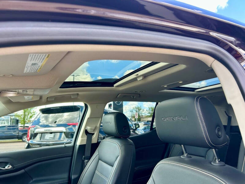 2020 GMC Acadia Denali