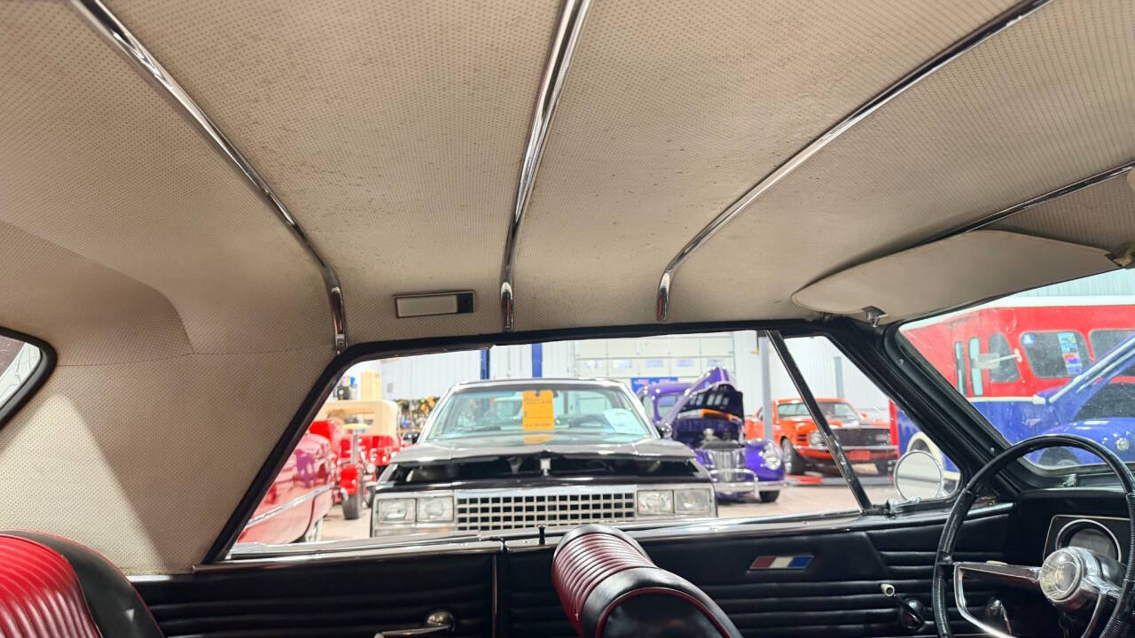 1964 Studebaker Gran Turismo 35