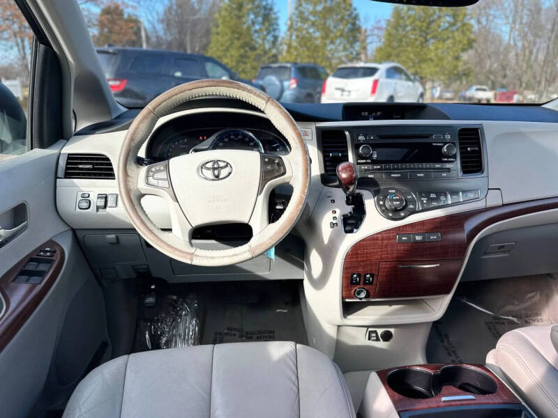 2011 Toyota Sienna