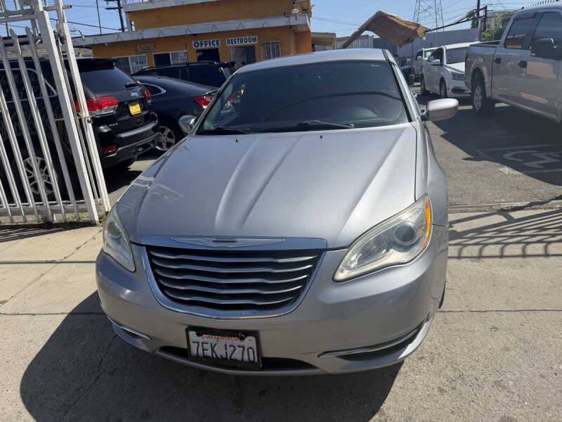2014 Chrysler 200 LX