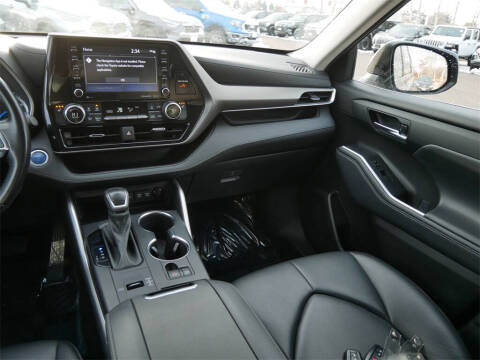 2021 Toyota Highlander Hybrid XLE