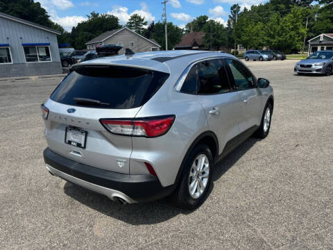 2020 Ford Escape SE