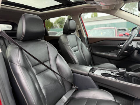 2021 Nissan Rogue SL
