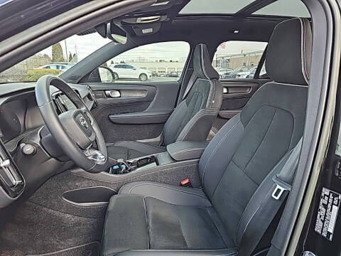 2023 Volvo XC40 Recharge Twin Ultimate
