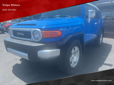 2008 Toyota FJ Cruiser for sale at Valpo Motors in Valparaiso IN