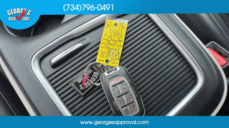 2023 Chrysler Pacifica Touring L