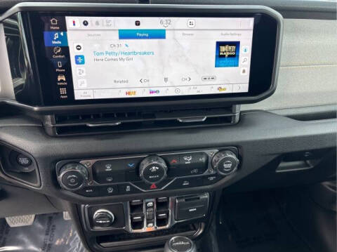 2026 Jeep Gladiator Sport S