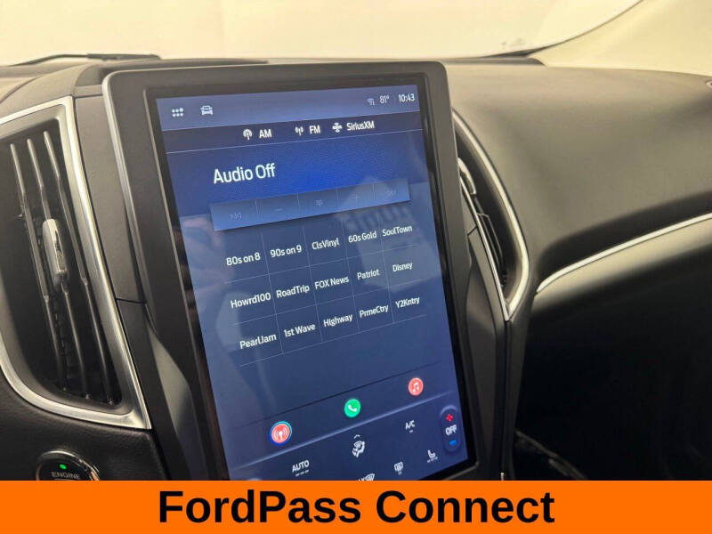 2023 Ford Edge Titanium