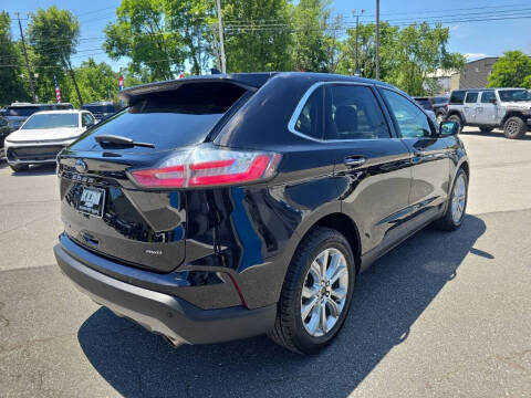 2024 Ford Edge Titanium