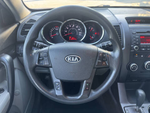 2013 Kia Sorento LX