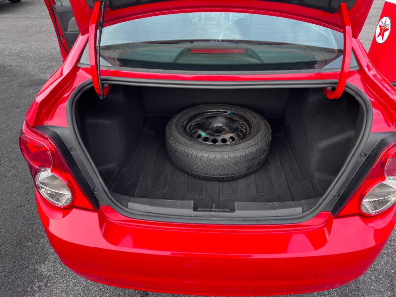 2016 Chevrolet Sonic LT Manual