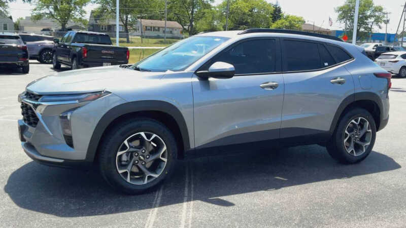2024 Chevrolet Trax LT