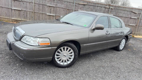 2003 Lincoln Town Car Signature