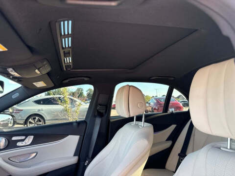 2017 Mercedes-Benz E-Class E 300 4MATIC