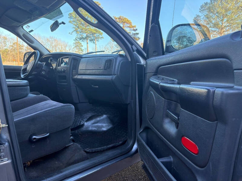 2004 Dodge Ram 1500 SLT