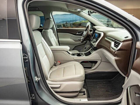 2020 GMC Acadia SLT