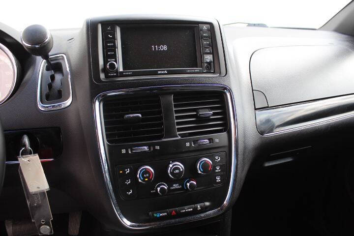 2017 Dodge Grand Caravan SE