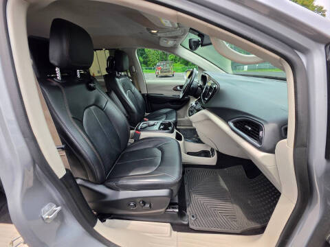 2018 Chrysler Pacifica Touring L Plus
