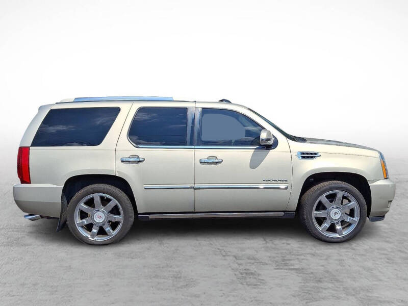 2011 Cadillac Escalade Premium