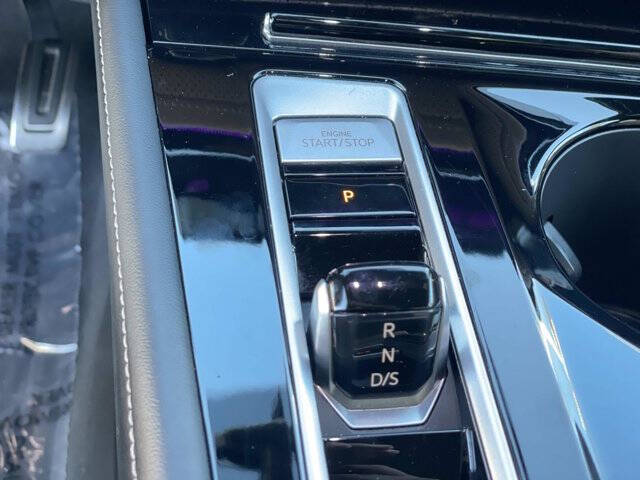 2024 Volkswagen Atlas Cross Sport SEL R-Line 4Motion