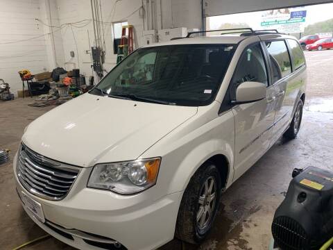 2011 Chrysler Town and Country for sale at Court House Cars, LLC in Chillicothe OH