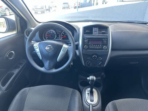 2018 Nissan Versa S Plus