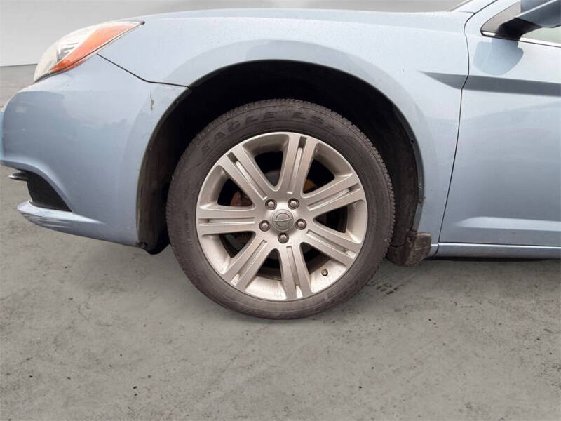 2013 Chrysler 200 Touring