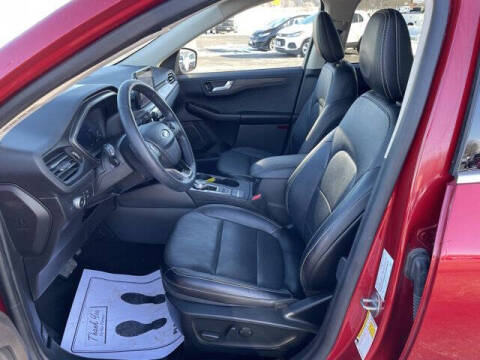 2020 Ford Escape Titanium