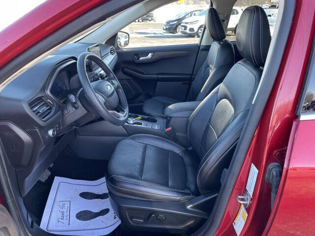 2020 Ford Escape Titanium