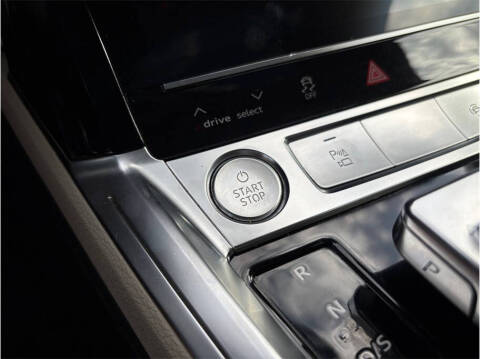 2019 Audi e-tron quattro Prestige