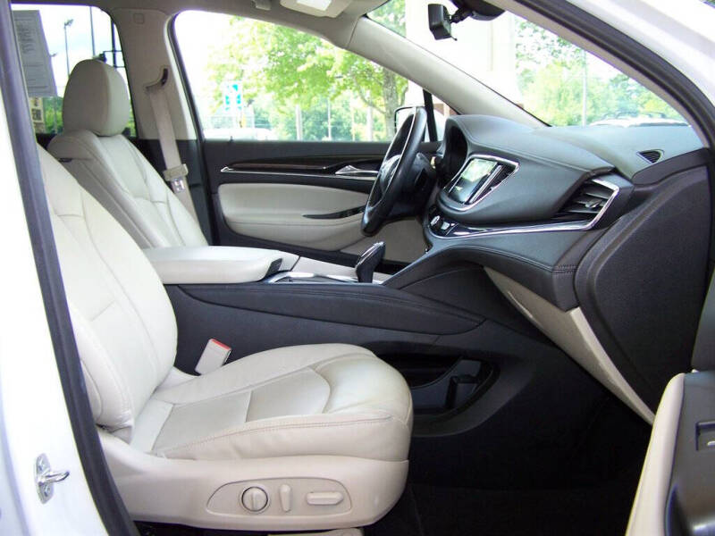 2021 Buick Enclave Essence
