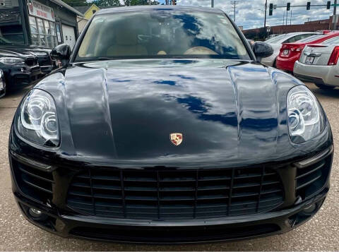 2017 Porsche Macan